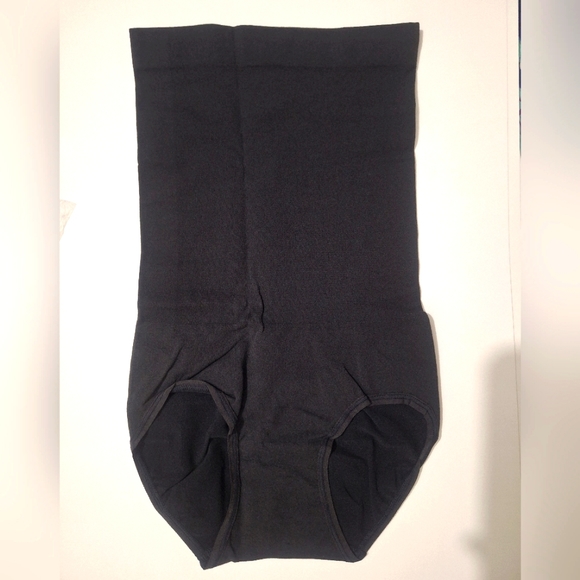 Spanx Higher Power Panties - Targeted Shapewear Breathable - New in package - Picture 1 of 2